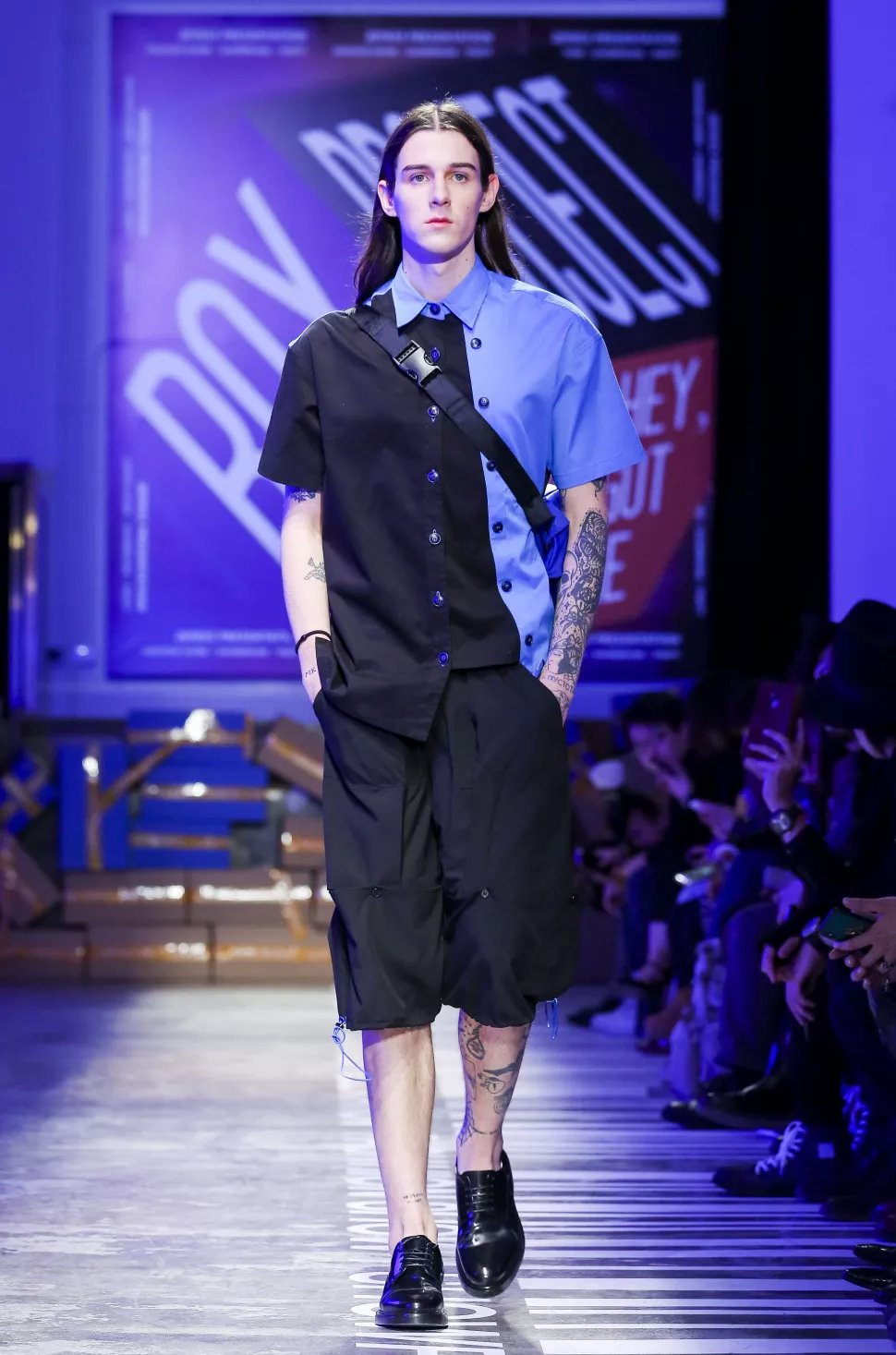 星光大赏王一博肖战粉丝battle,肖战看吴世勋和王一博battle