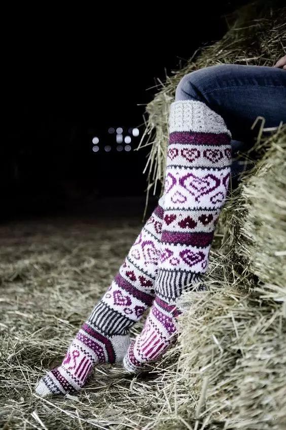 自己织的毛线袜,在家穿的毛线袜怎么织