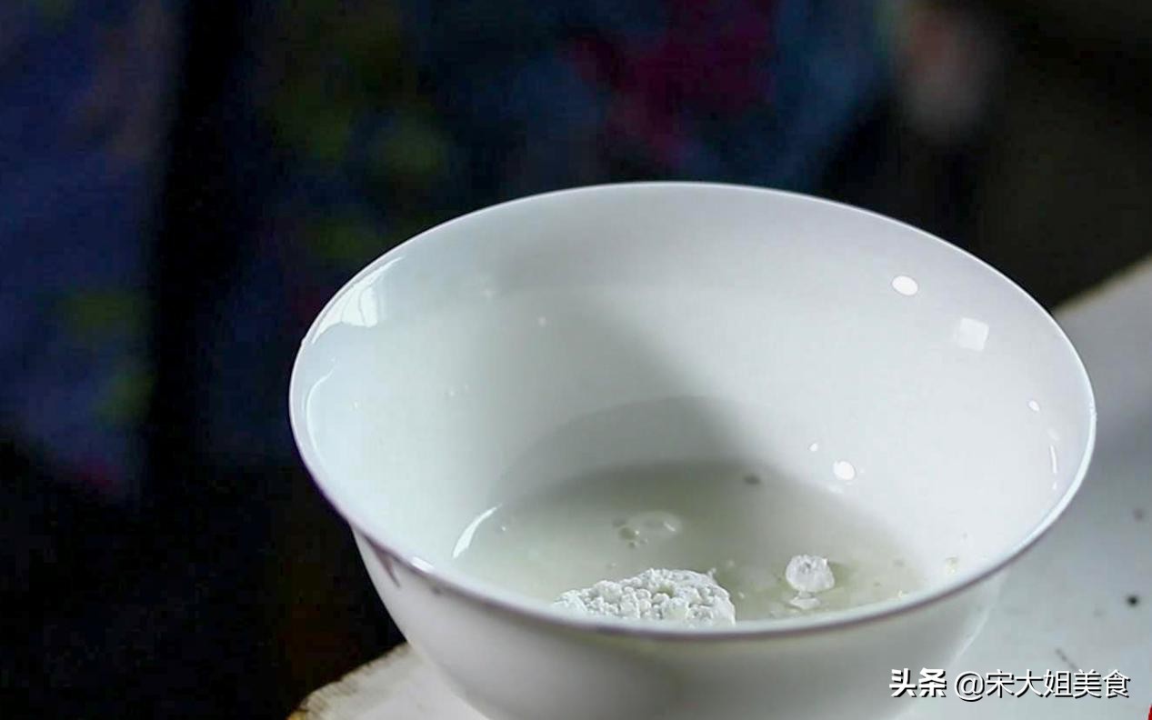 做西红柿鸡蛋汤有怪味是怎么回事,做西红柿蛋汤为啥做不出蛋花