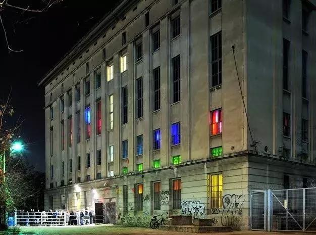 dg品牌实体店都下架了吗,dg品牌真的会降价吗