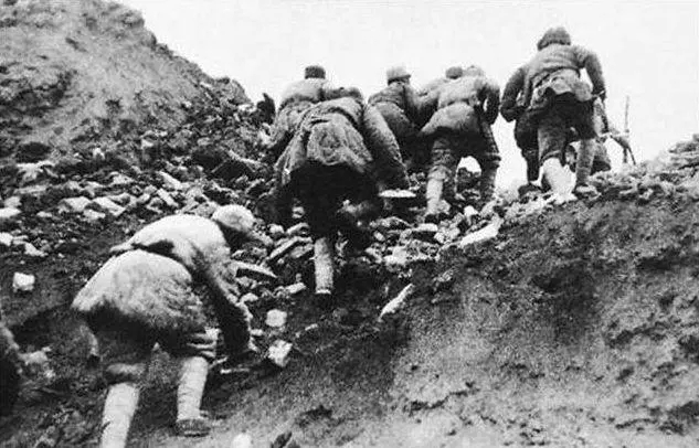 刘爱兰：长相神似刘胡兰，13岁演姐姐，85岁去世骨灰撒在姐姐墓地