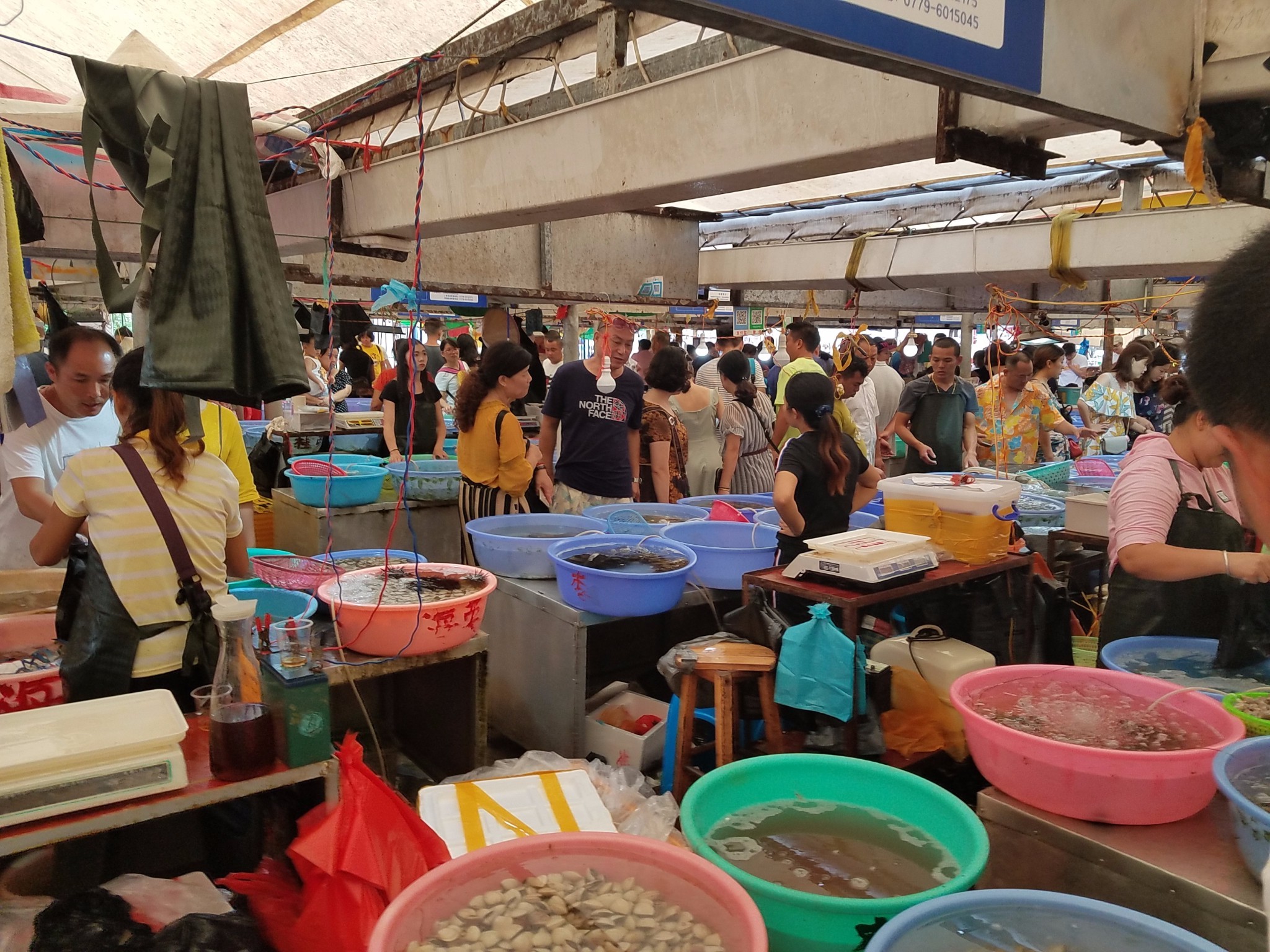 买海鲜要小心,买海鲜防套路