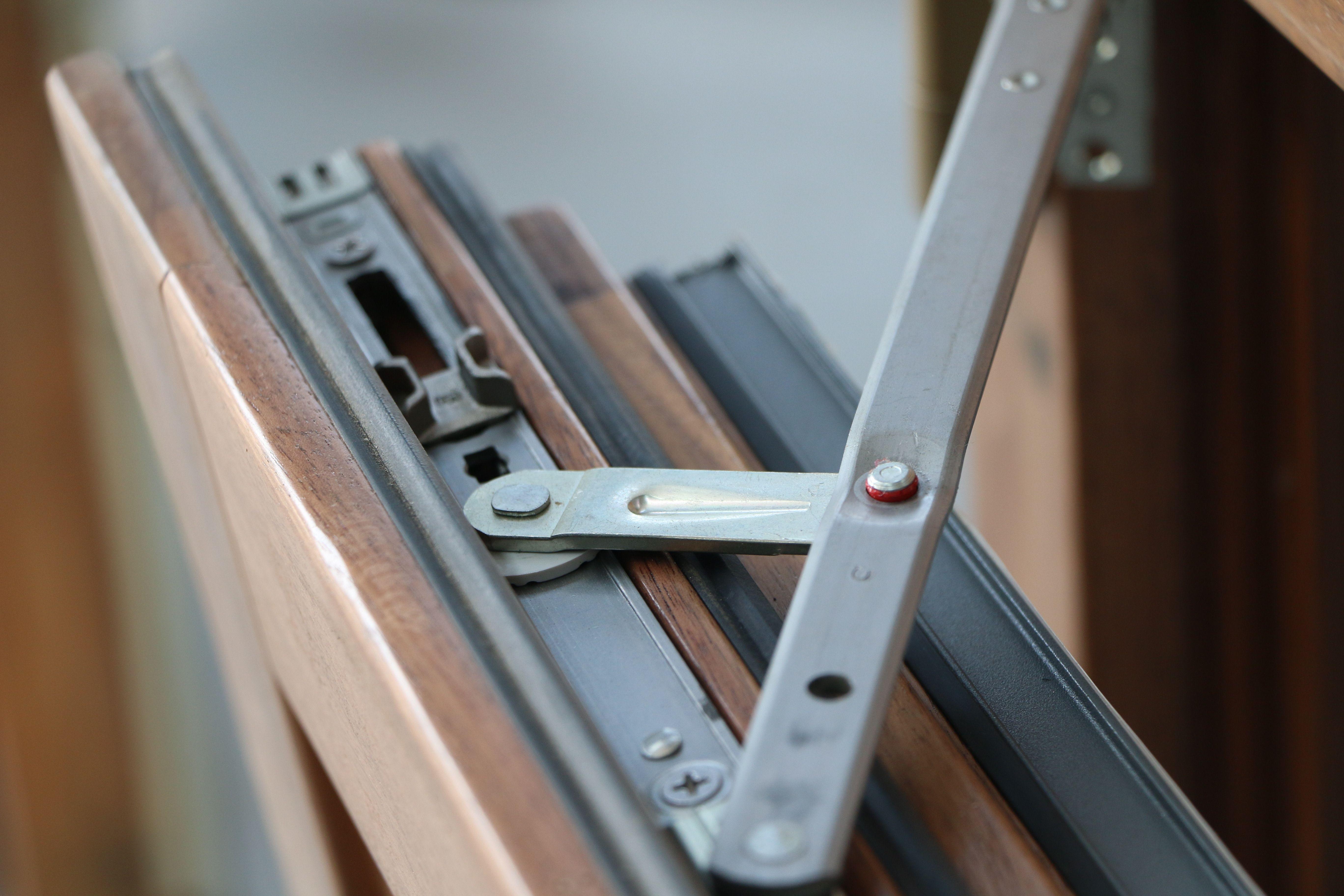 如何辨别断桥铝门窗好坏,断桥铝门窗好坏怎么分辨