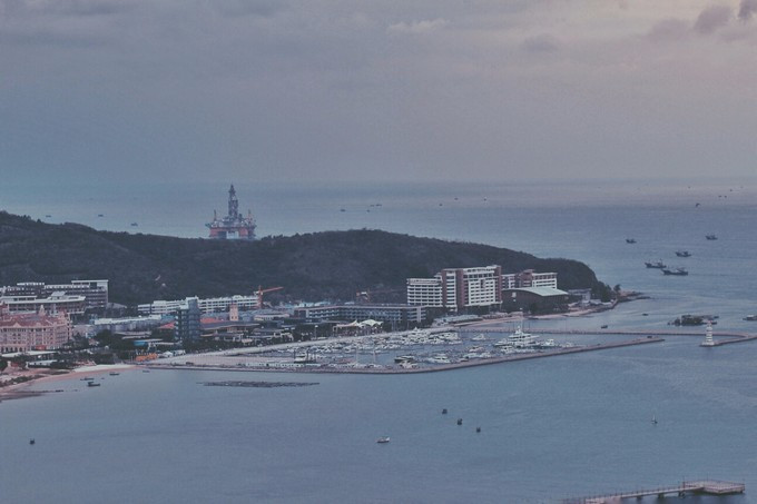 拥抱那片大海,拥抱这片海