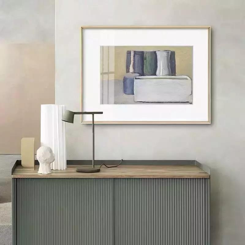 客厅里挂结婚照好不好,结婚照挂在客厅的沙发上面好吗