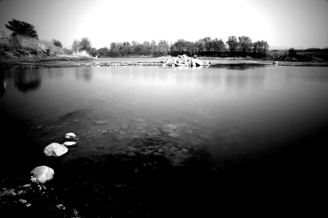 津门网金熙男:宁静的太子河