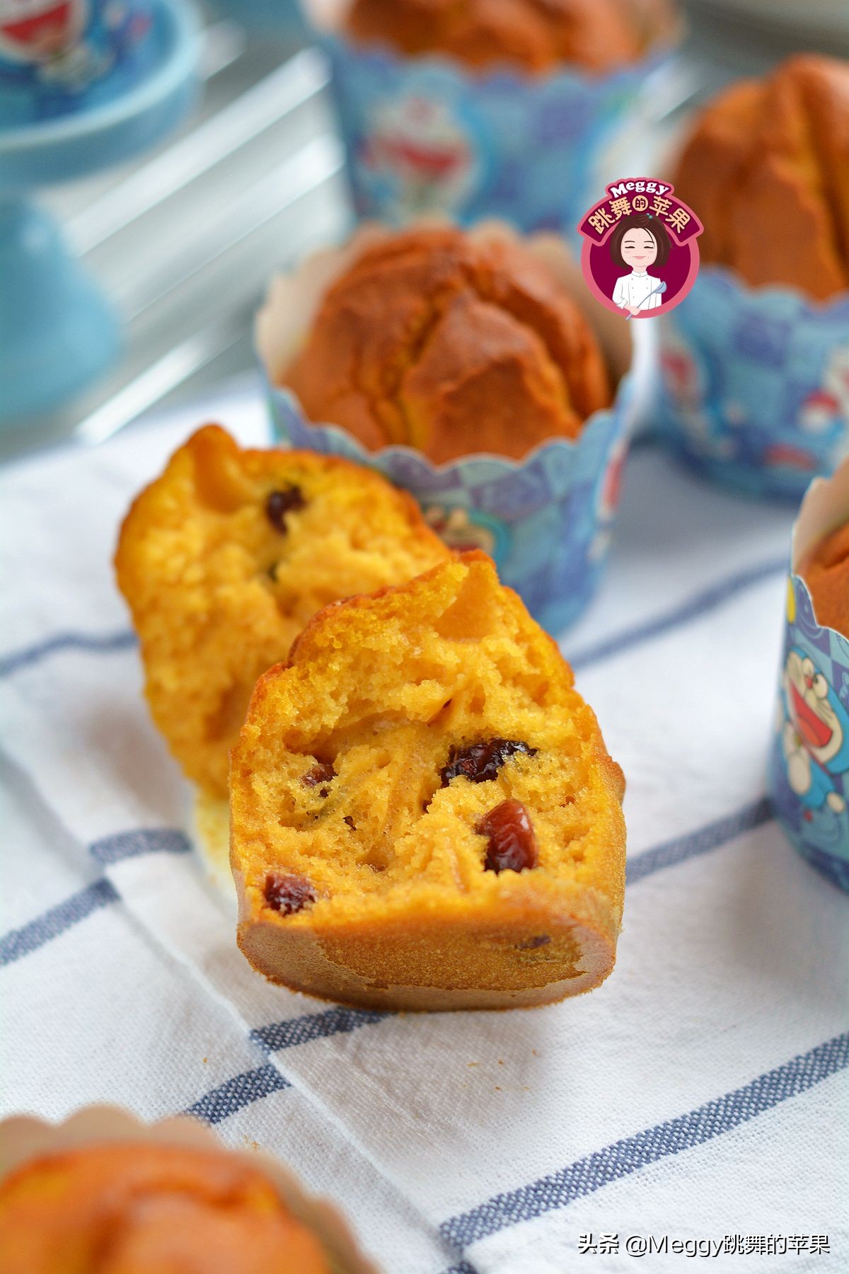 用10个鸡蛋做蛋糕不需要烤箱,如何用2个鸡蛋做蛋糕不需要牛奶