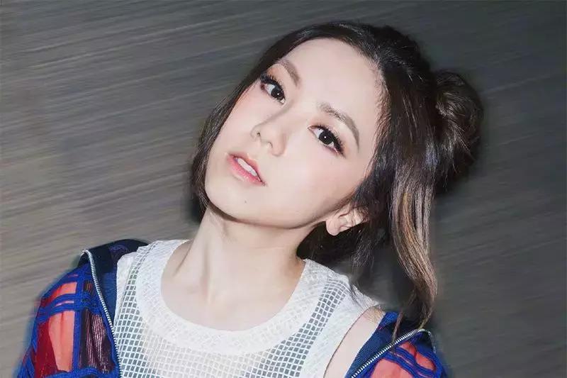 怎么画无眉眉毛好看又自然,无眉怎样画眉毛又简单又好看