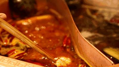 9荤6素！脆毛肚+肥牛…锅底油碟全包！成都昌隆坤火锅4人套餐88元