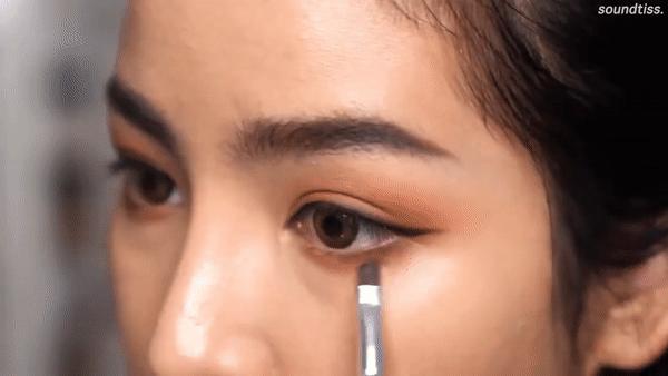 被称作泰国最美小花的90后，画上这个妆连Lisa都要被比下去