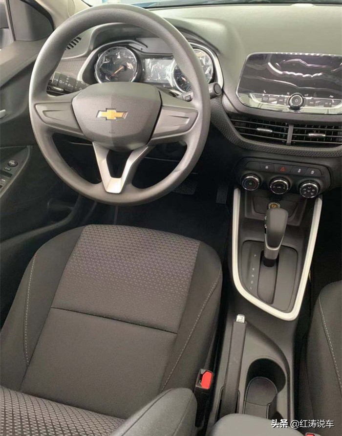 雪佛兰科沃兹优点和缺点,雪佛兰科沃兹最新款顶配四缸新车