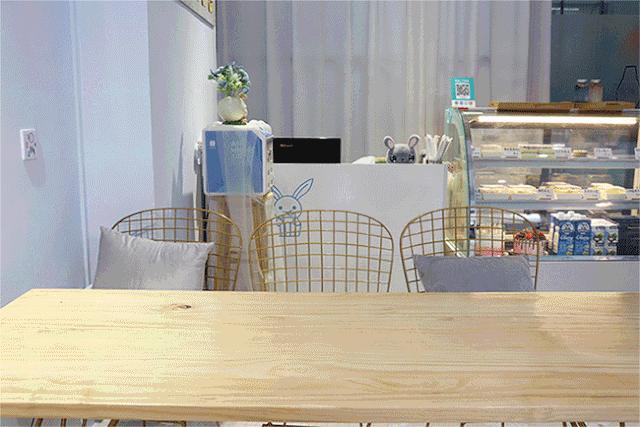 圆每个妹剂C的公主梦，这家店现在婚纱免费试，饮品+蛋糕请你食