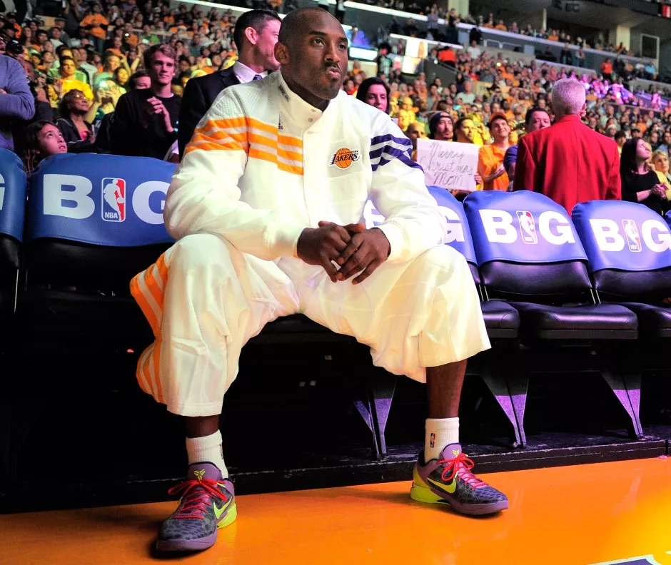 科比低帮鞋风靡,低帮科比