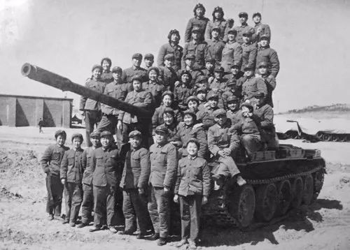 115师骑兵营历史沿革,原步兵114师坦克团历史沿革