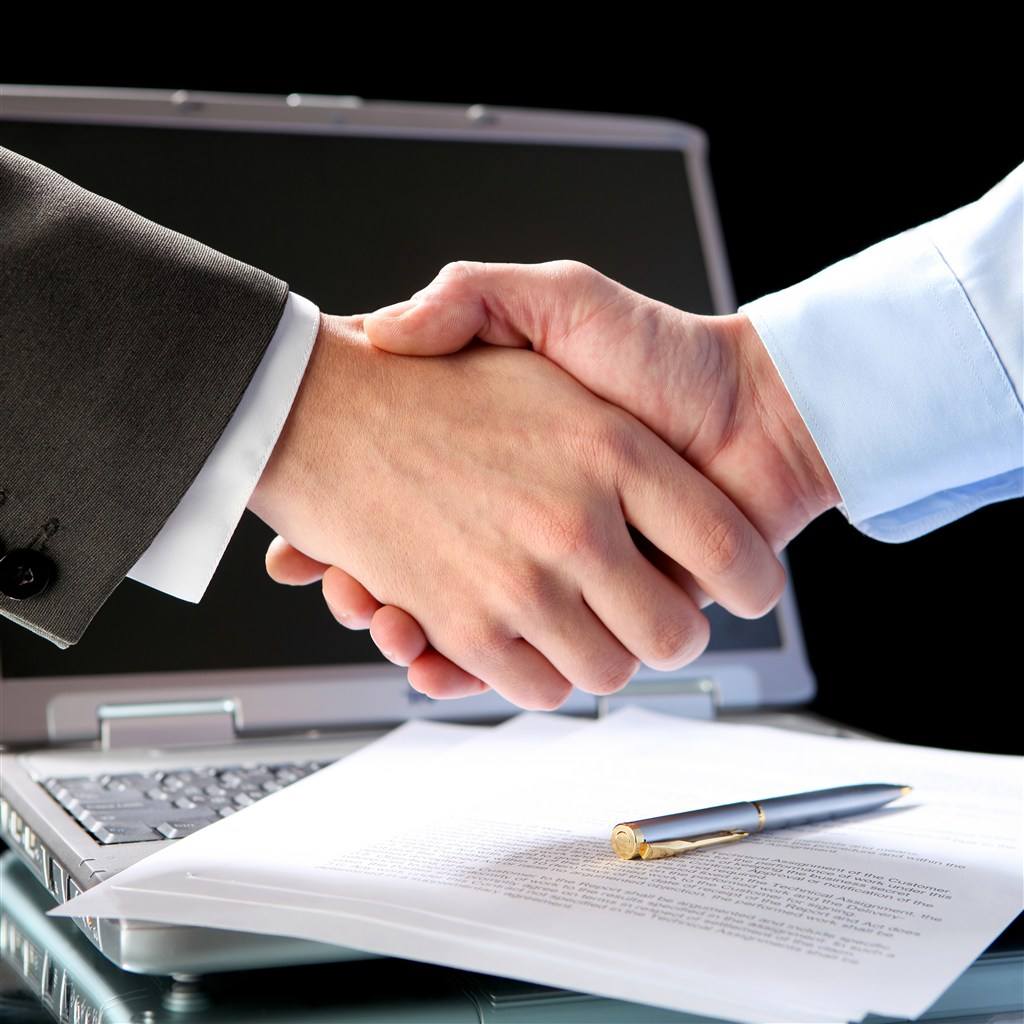 公司有贷款的情况下变更法人代表,代理变更法人优惠政策