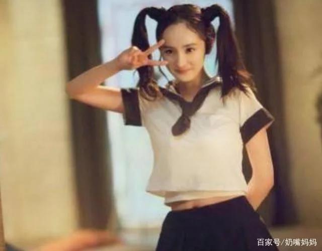 杨幂生图和路人对比照,32岁杨幂生图有多美