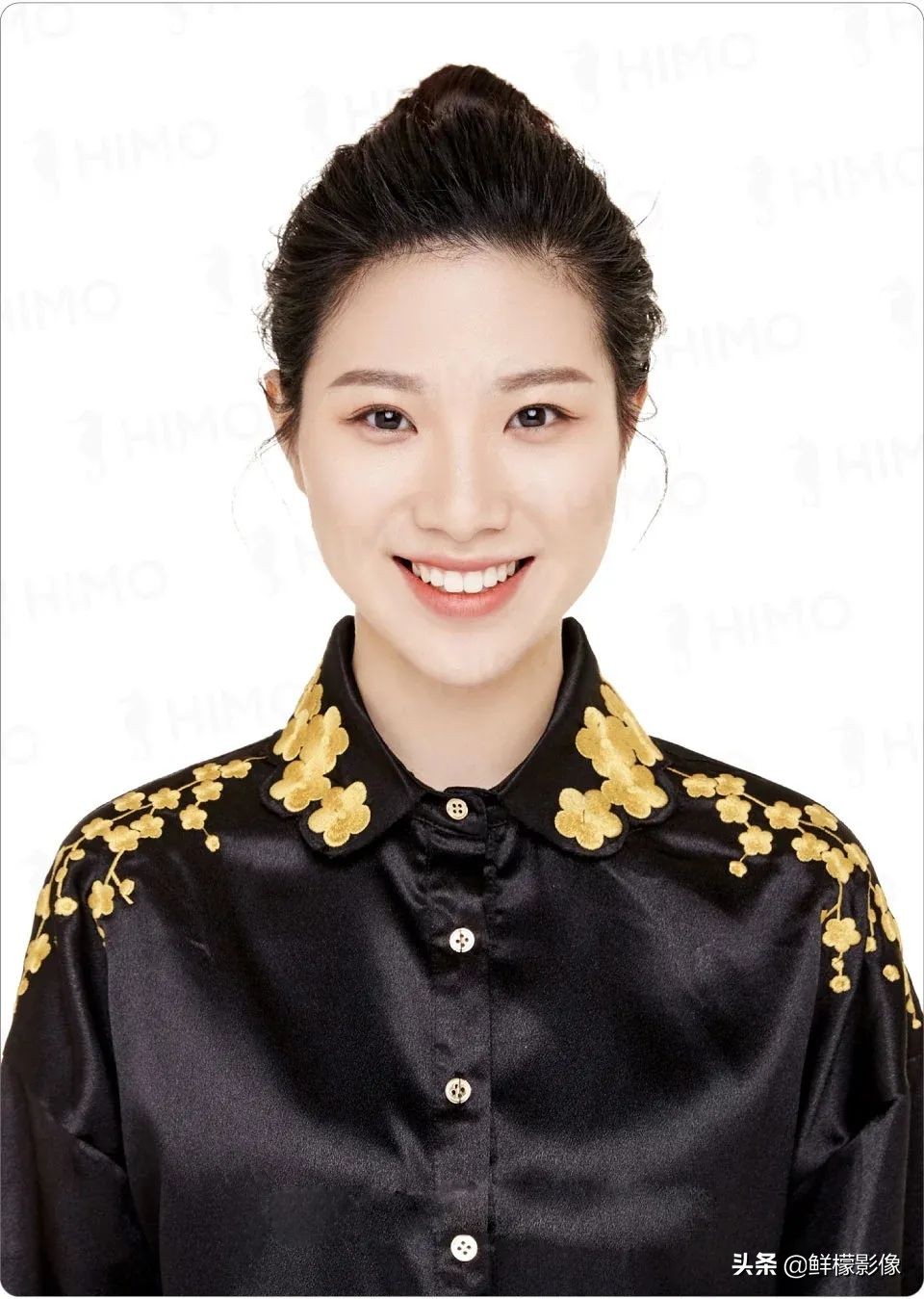 一步步教你如何拍出完美结婚照,拍结婚证件照穿什么衣服上镜