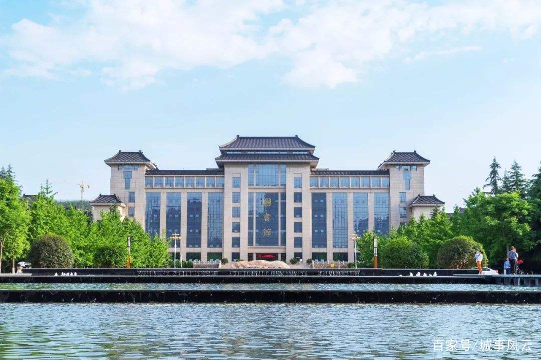 东北师范大学强专业,南师大在全国师范大学排名
