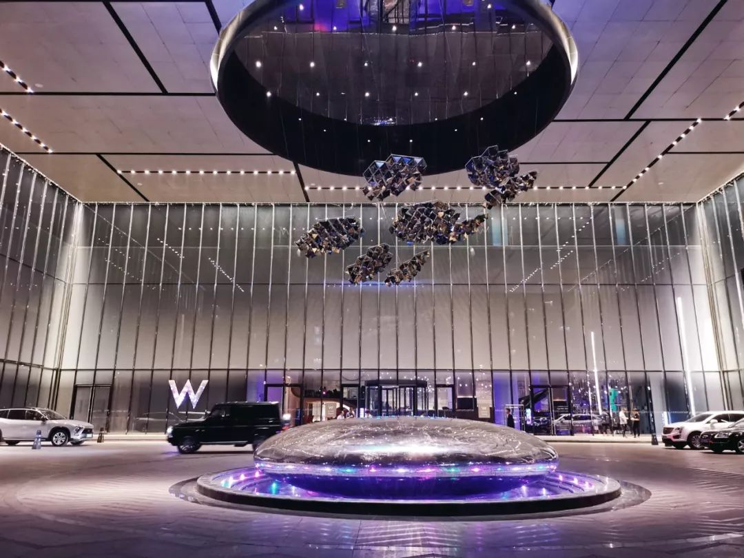 18万一个晚上的酒店什么样,1000多一晚的酒店有什么