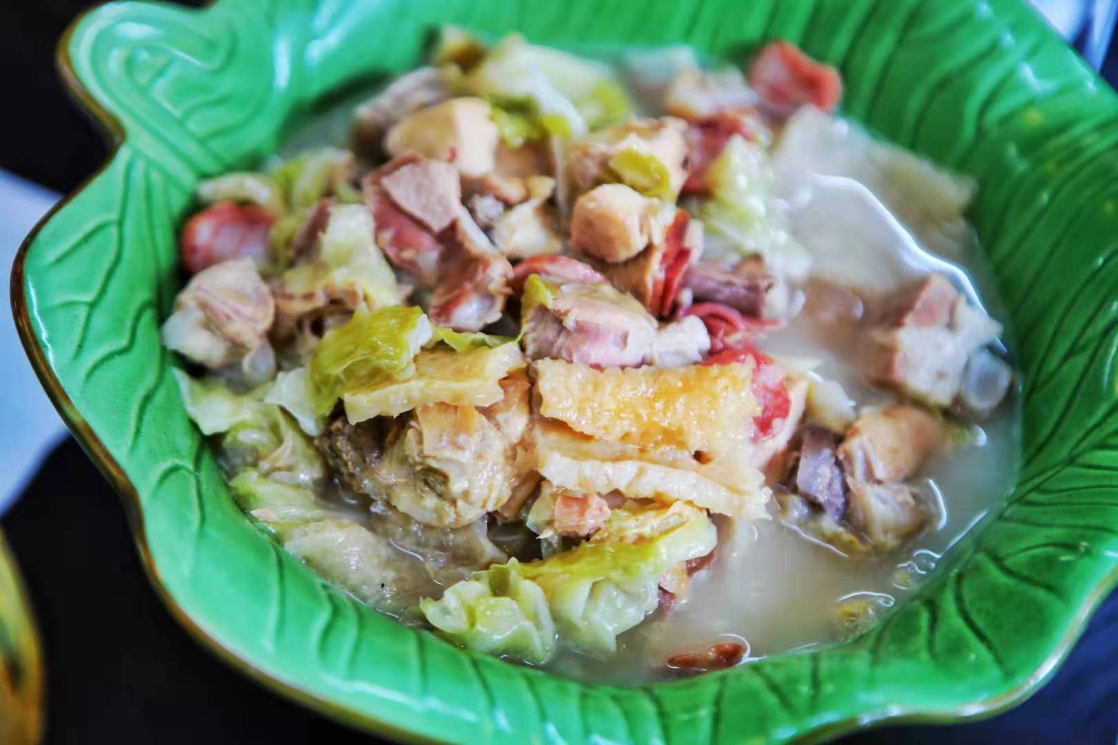 澳门吃葡国菜的地方,澳门美食一条街和葡国菜