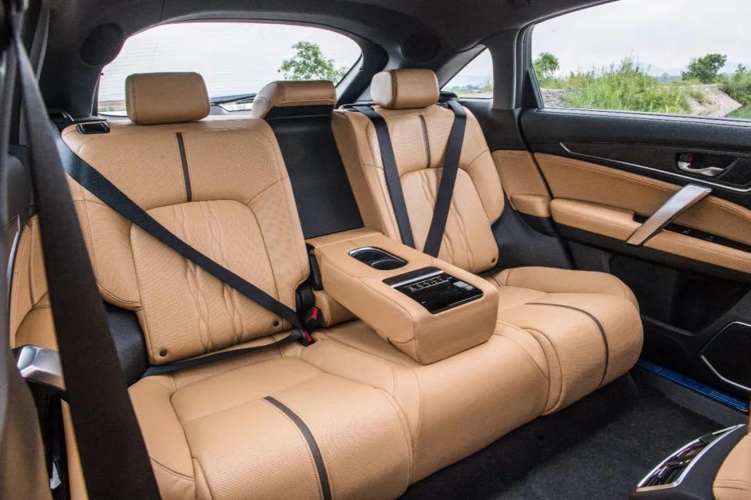 新款东风本田ur-v官图,全新东风本田ur-v将于今晚上市