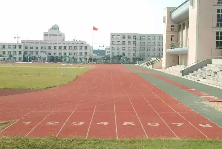 江浦高级中学算不算重点高中,江苏省江浦高级中学在全国出名了