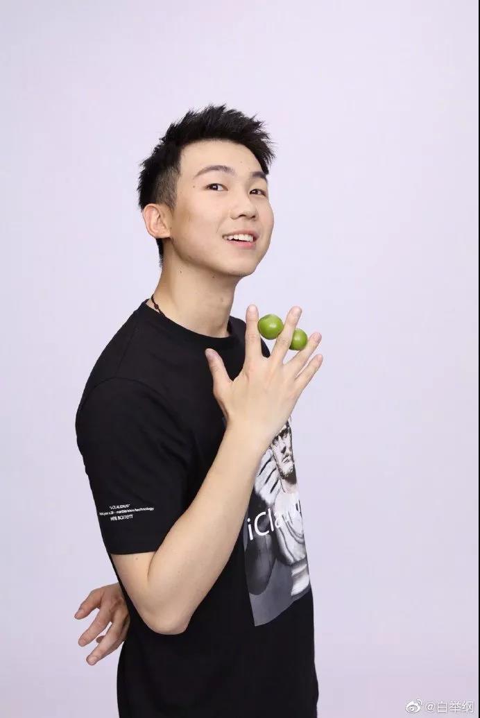 快男17届冠军现状,快男钱三强现在怎么样了