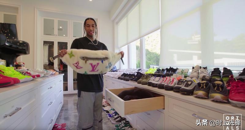 堪比精品店！嘻哈巨星公开豪宅藏品，光是家里球鞋就估价10万美金