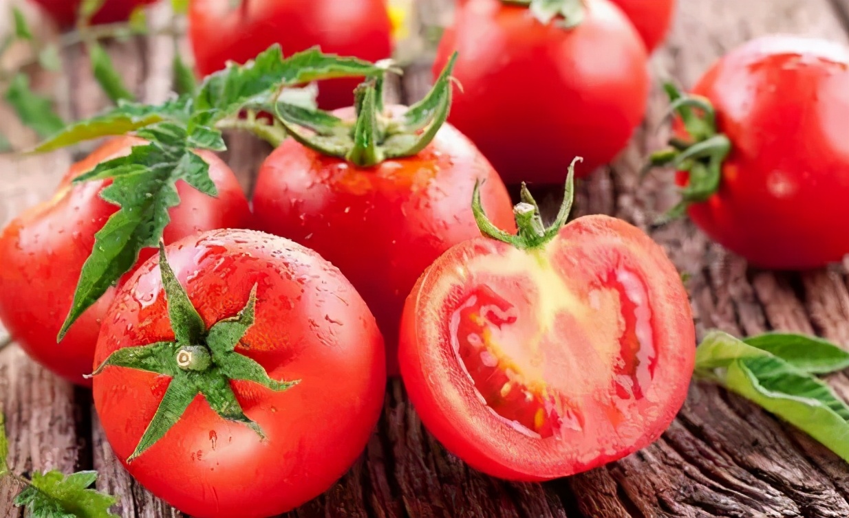 痛风尿酸高最怕三种蔬菜,痛风吃什么水果蔬菜好降尿酸快呢