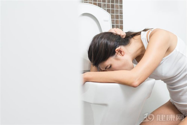 痰液可能预示着疾病！白痰黄痰大不同，教你如何正确分析