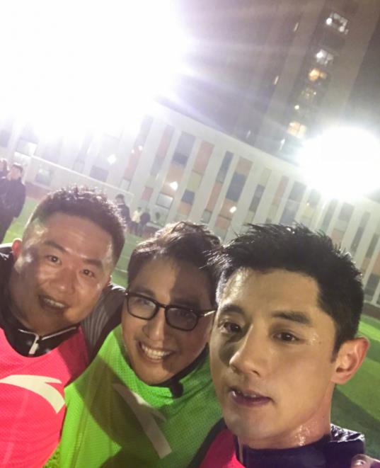 张继科和华少对话,男生夜谈