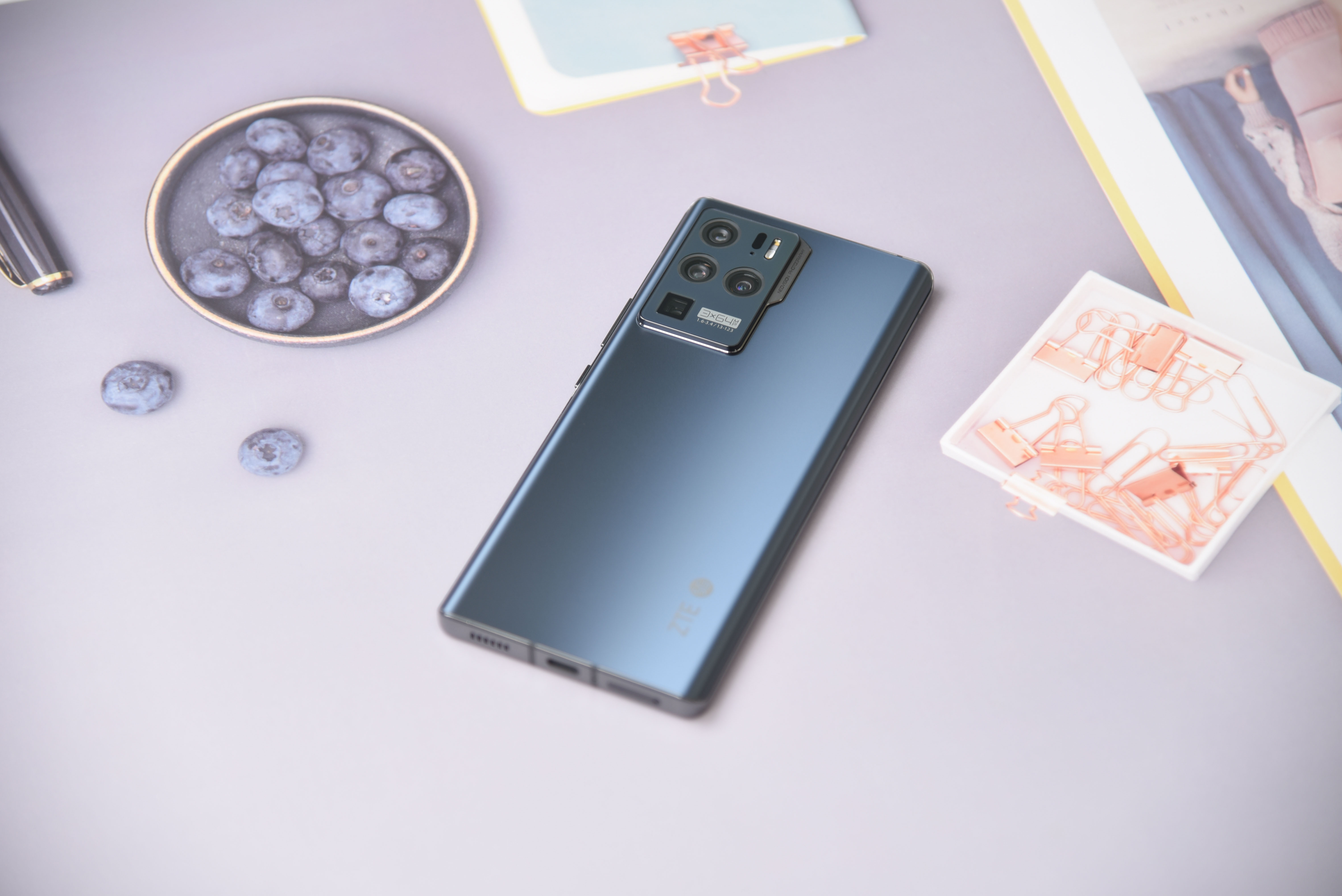 中兴axon30ultra评测屏下摄像头,中兴axon30ultra三千新机能入手吗