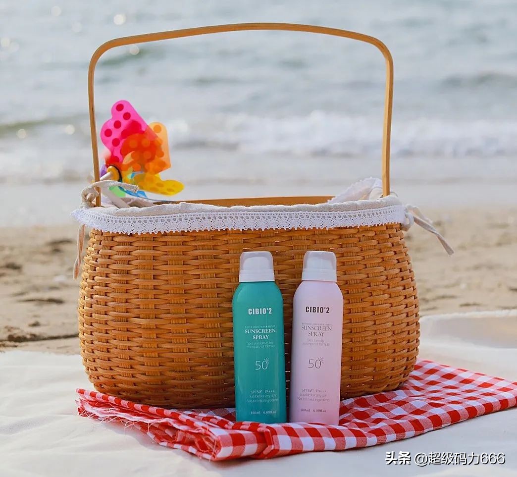 维嘉打call，文静叫绝的明星喷雾：防晒保湿+驱蚊，仅58上架靠抢