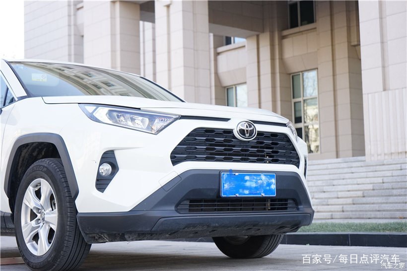 RAV4荣放的动力差吗？它的异响严重吗？车主反馈了几个小毛病