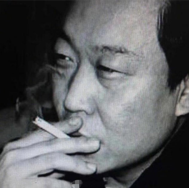 足球解说大仙去世,黄健翔评价马拉多纳去世