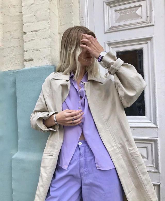 不知怎么搭配衣服?GO,跟着各国时尚博主们学穿搭!