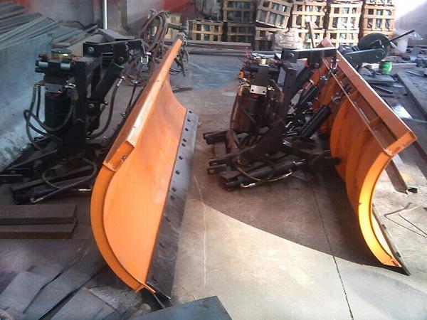 除雪铲刮雪板,新款大型铲冰除雪车