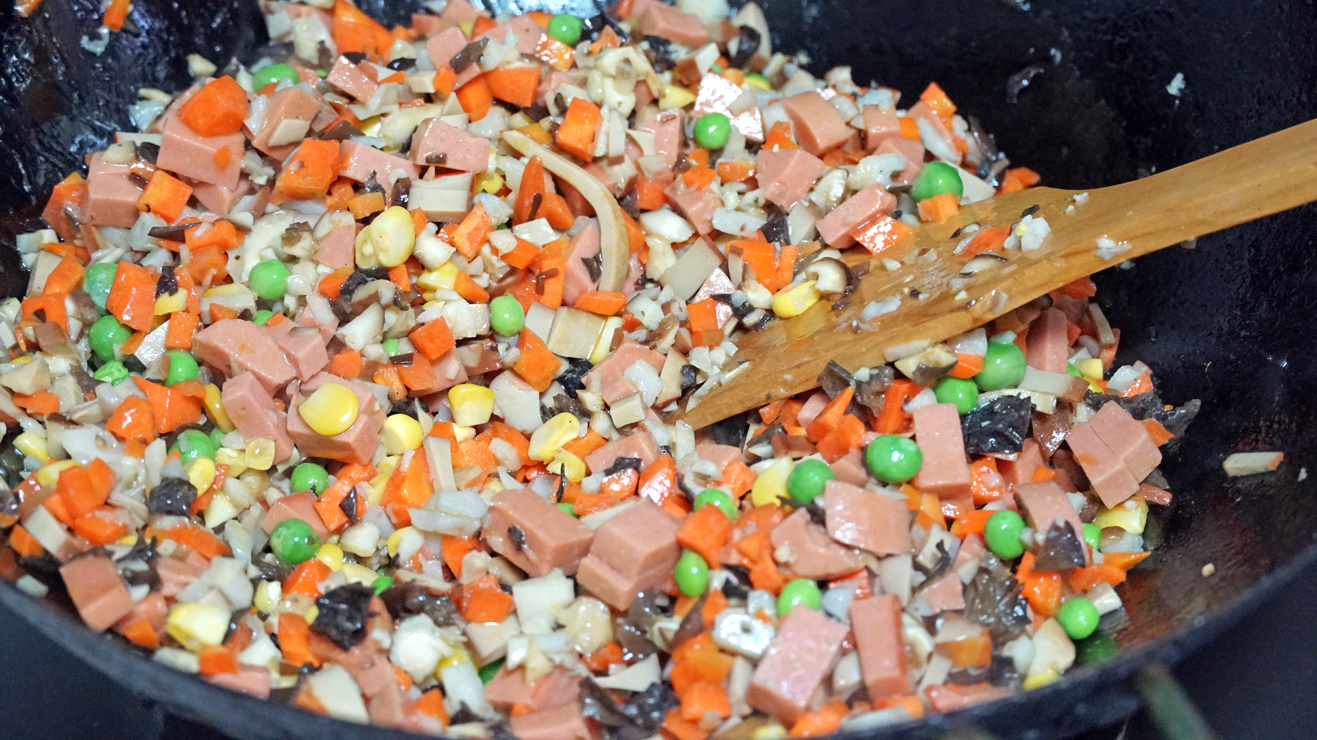 阳了要忌口，少吃发物，多吃3水果，3菜，3肉，补能量，助力恢复