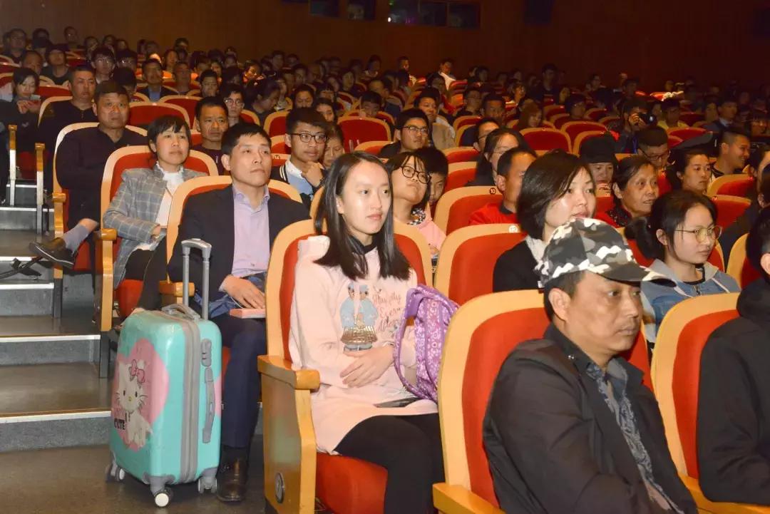 三位一体招生简章公布时间,三位一体招生如何报名