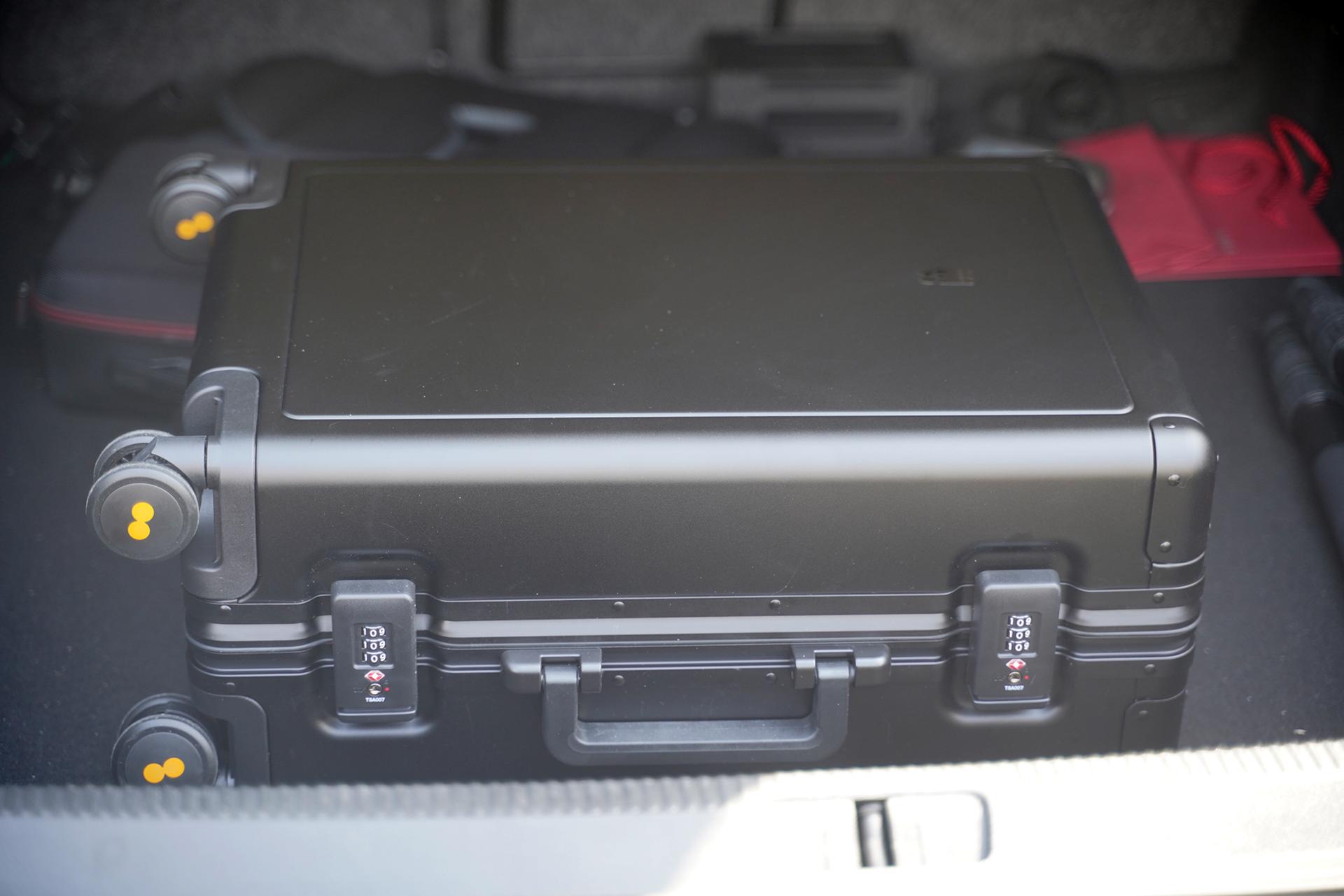 要颜值还是要实用,小米90分和地平线8号拉杆箱对比