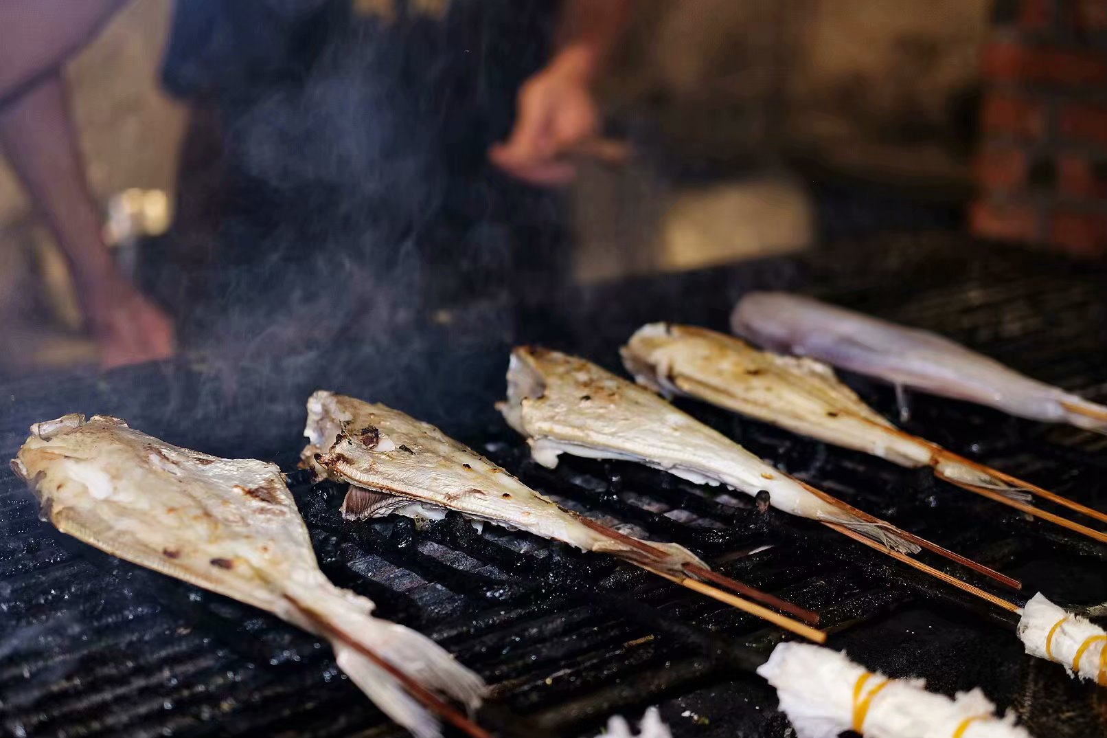 人生一串所有烧烤店地址,人生一串烧烤店招牌