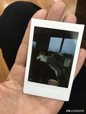 富士拍立得相机哪款好性价比高,同等价位的相机富士拍立得好不好