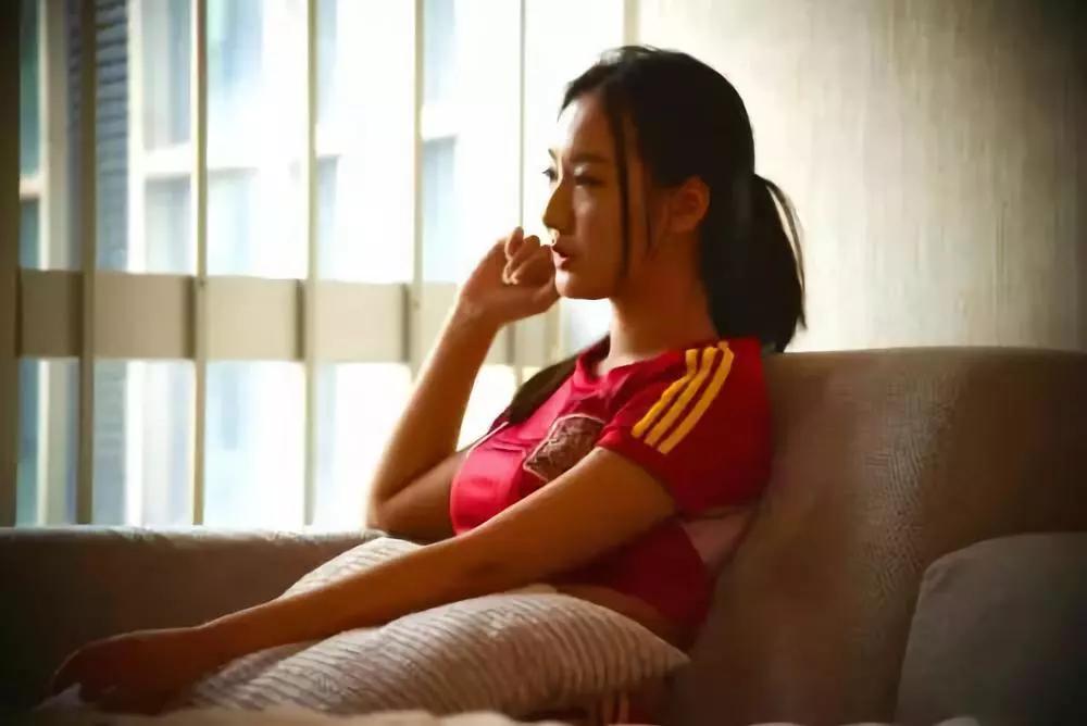 【足球头像】超美女生足球头像！