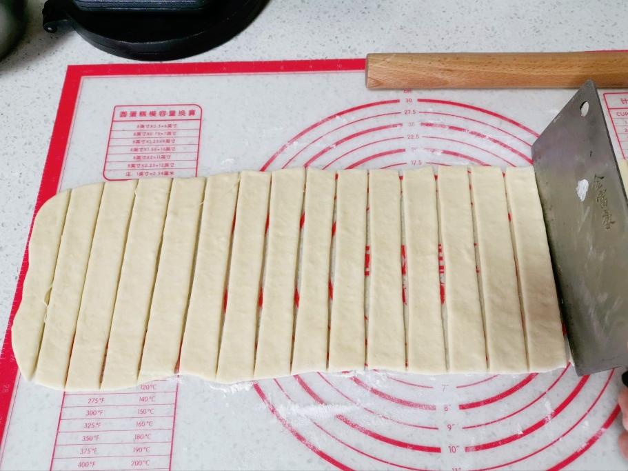 家常炸油条需要放酵母吗,油条不放酵母怎么做才酥脆