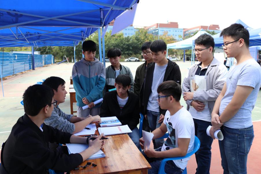 华为偏爱哪些大学,华为最偏爱的专科院校