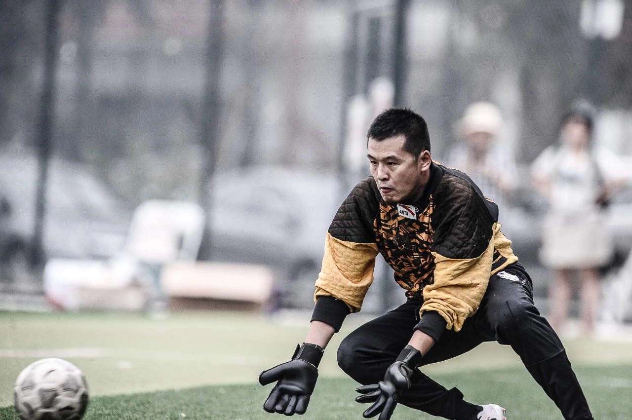 足球运动员谈姚明,传奇球星评价姚明