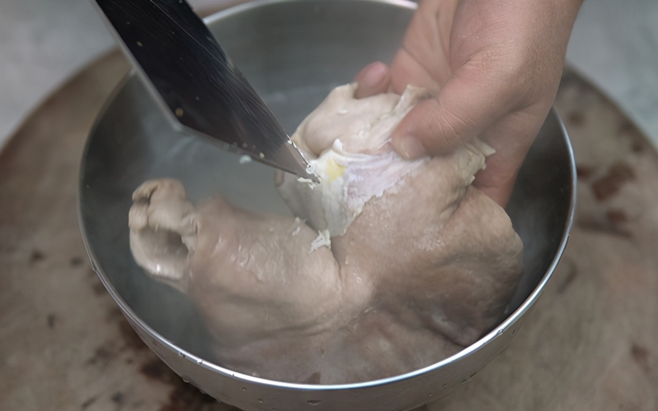 如何清洗猪肚的小技巧简单又实用,吃猪肚要怎么洗