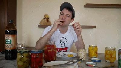 风口浪尖，这个美国人，凭什么被央视点赞了