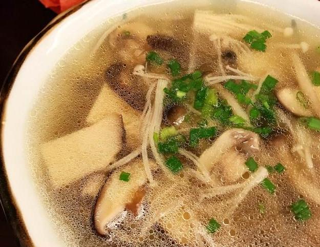 香菇墨鱼烧肉的做法大全家常,墨鱼汁对女性的好处