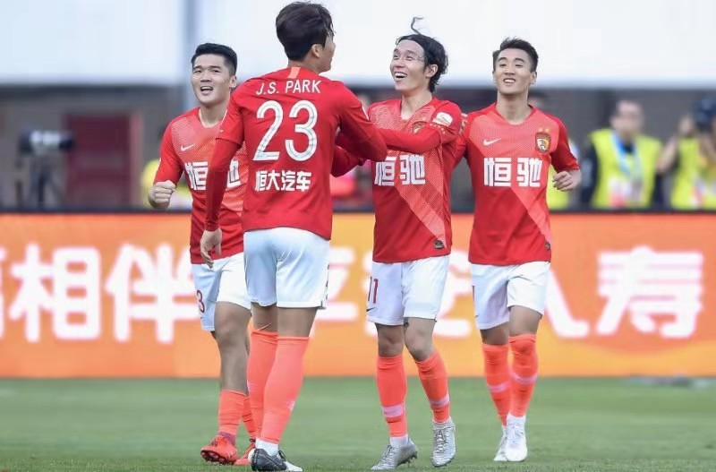 接过传承接力棒,接过接力棒传承体育精神